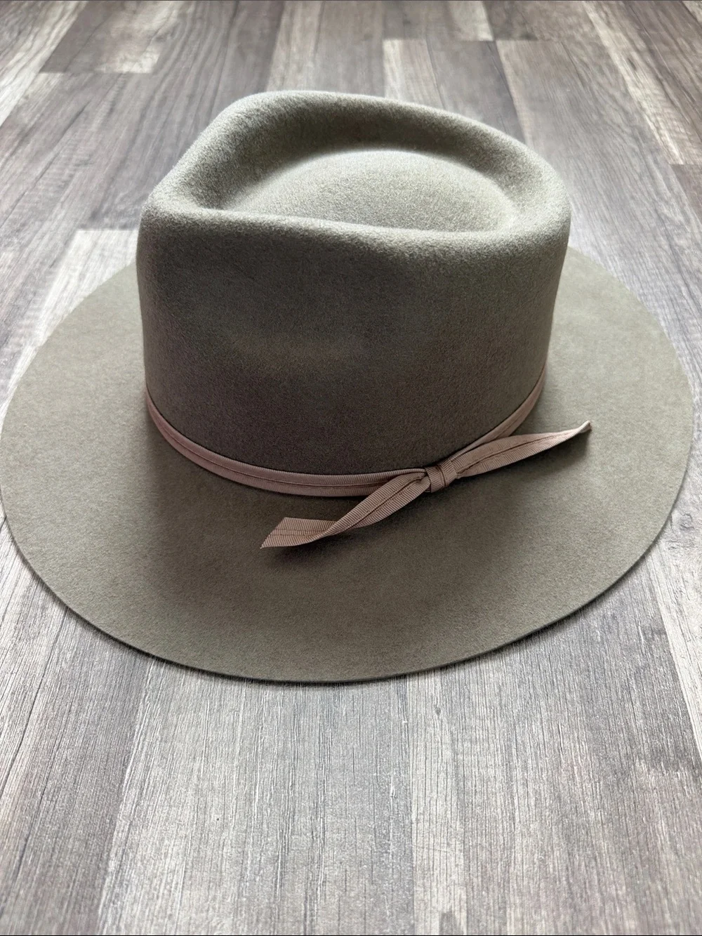 NWT Lack Of Como Classic Wide-Brim Felt Fedora Hat in Olive with Ribbon